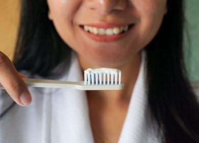 Experts reveal nasty reason you should never share these bathroom items